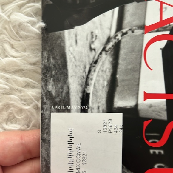 Esquire and Elle Magazines - Picture 4 of 10